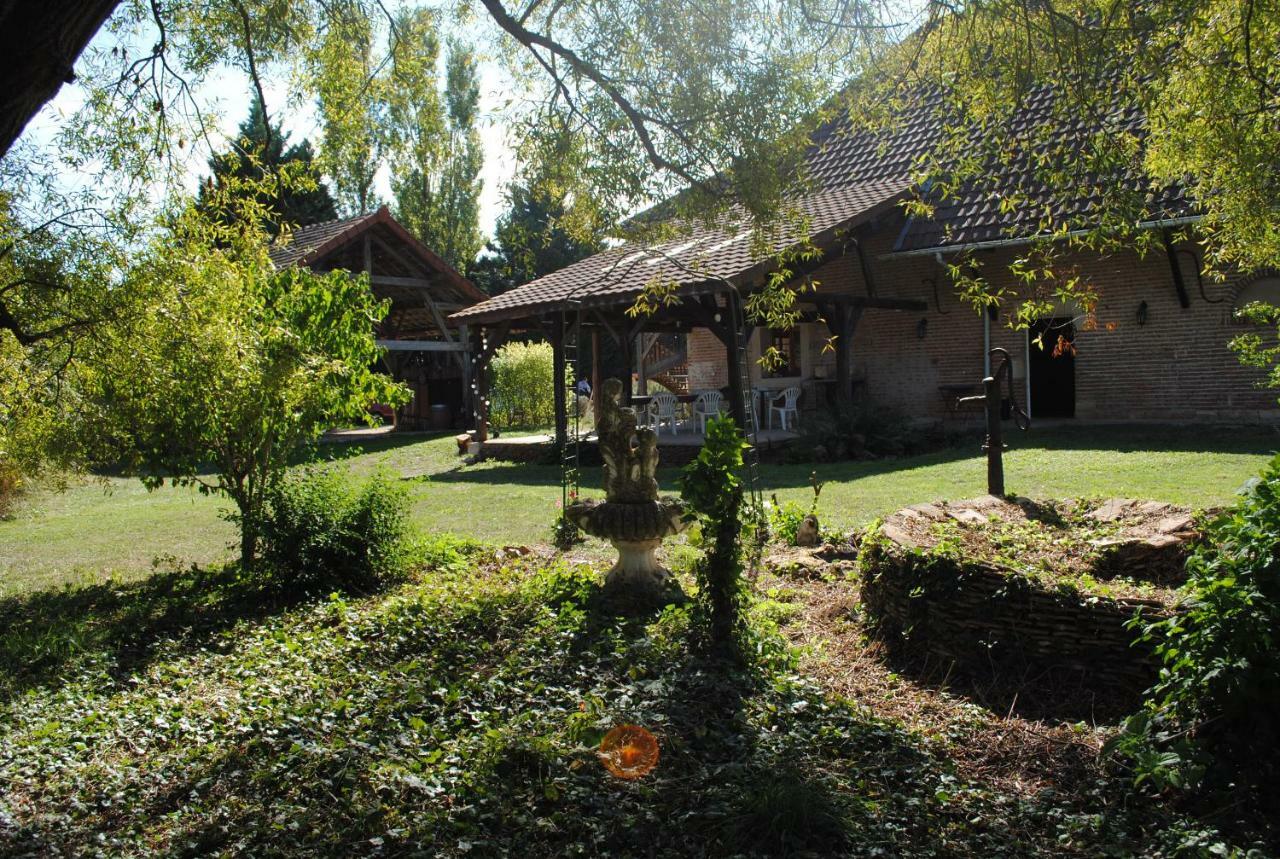Gite Evidence Varennes-sur-le-Doubs Exterior foto